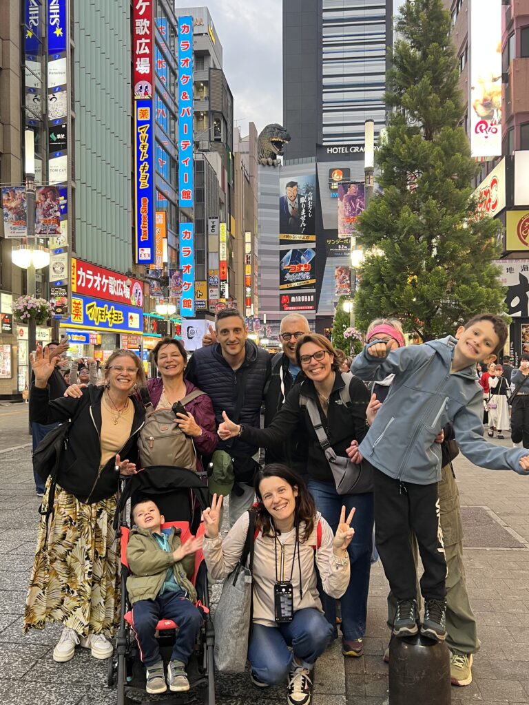 Godzilla Head_Tokyo, Giappone, aprile 2025